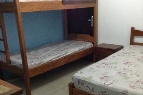 quarto-7559F67F4-7BE0-D62D-A38B-A64DF64EA168.jpg